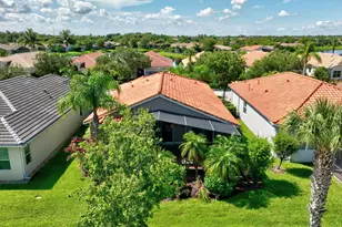 11484 SW Mountain Ash Cir, Port Saint Lucie, FL 34987 - Photo 32