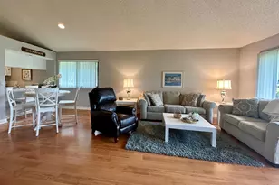 305 Club Dr, Palm Beach Gardens, FL 33418 - Photo 2