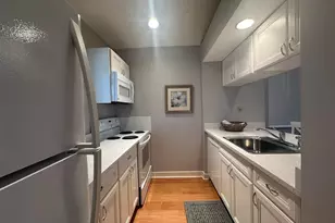 305 Club Dr, Palm Beach Gardens, FL 33418 - Photo 4