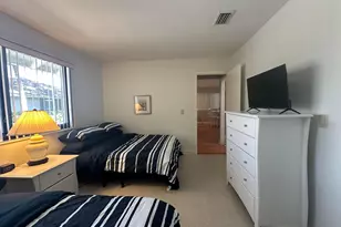 305 Club Dr, Palm Beach Gardens, FL 33418 - Photo 8