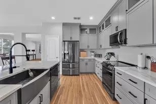 4601 SW Wade Dr, Port Saint Lucie, FL 34953 - Photo 8