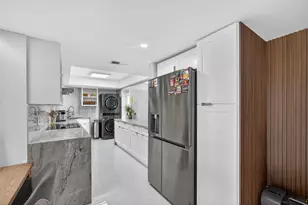 1731 Presidential Way, West Palm Beach, FL 33401 - Photo 18