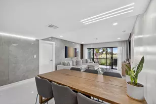 1731 Presidential Way, West Palm Beach, FL 33401 - Photo 8