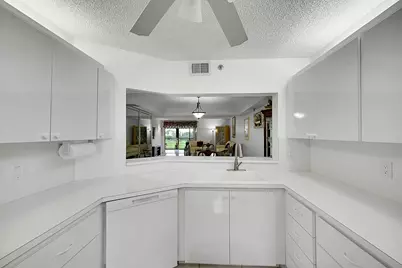 9165 SW 14th Street #1304, Boca Raton, FL 33428 - Photo 8