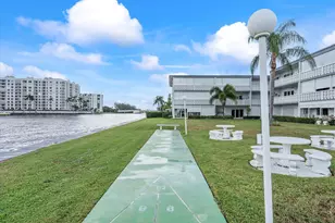 1001 N Riverside Dr, Pompano Beach, FL 33062 - Photo 14