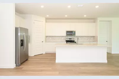 9062 Dahlia Circle, Port Saint Lucie, FL 34986 - Photo 4