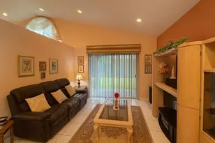 182 SW 164th Ave, Hollywood, FL 33027 - Photo 8