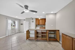 221 Coventry J, West Palm Beach, FL 33417 - Photo 10