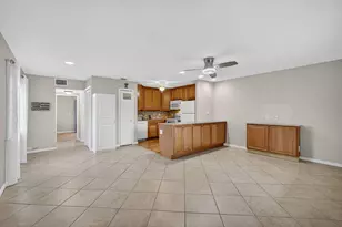 221 Coventry J, West Palm Beach, FL 33417 - Photo 6