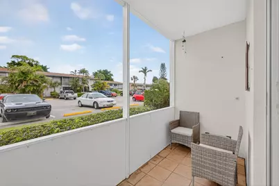 221 Coventry J, West Palm Beach, FL 33417 - Photo 2