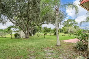 2050 SE West Dunbrooke Cir, Port Saint Lucie, FL 34952 - Photo 24