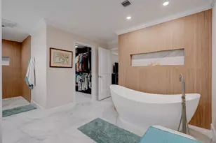 11 Berwick Road NE, Palm Beach Gardens, FL 33418 - Photo 32