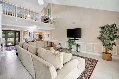 11 Berwick Road NE, Palm Beach Gardens, FL 33418 - Photo 6