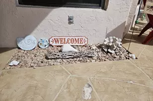 6070 SE Martinique Dr, Stuart, FL 34997 - Photo 4