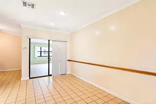 7431 Hazelwood Cir, Lake Worth, FL 33467 - Photo 10