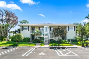 6 Stratford Dr E, Boynton Beach, FL 33436 - Photo 26