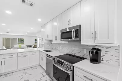 6 Stratford Drive E #D, Boynton Beach, FL 33436 - Photo 10