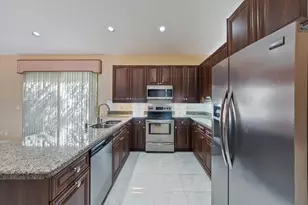 10860 Fairmont Village Dr, Lake Worth, FL 33449 - Photo 14