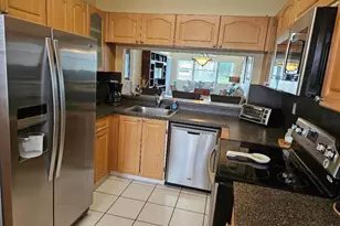 7706 Tahiti Ln, Lake Worth, FL 33467 - Photo 6