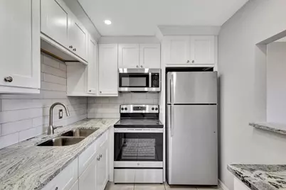 27 Camden B, West Palm Beach, FL 33417 - Photo 2