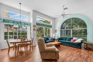 9043 Cypress Hollow Dr, Palm Beach Gardens, FL 33418 - Photo 10