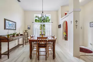 9043 Cypress Hollow Dr, Palm Beach Gardens, FL 33418 - Photo 6