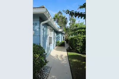 1220 NW Bentley Circle #B, Port Saint Lucie, FL 34986 - Photo 2