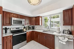 1243 Garfield St, Hollywood, FL 33019 - Photo 6