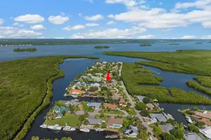 121 Queen Eugenia Ct, Fort Pierce, FL 34949 - Photo 4