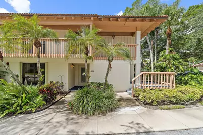 413 Brackenwood Lane S, Palm Beach Gardens, FL 33418 - Photo 2
