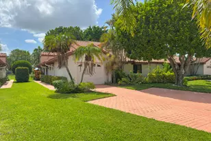 5482 San Marino Way, Lake Worth, FL 33467 - Photo 2