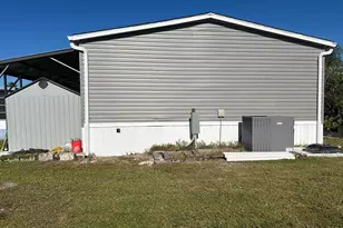 2455 SE Penny Ln, Stuart, FL 34994 - Photo 10