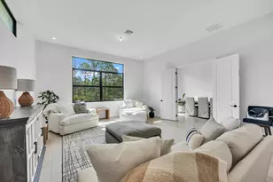 2989 SW Goldenglow Dr, Palm City, FL 34990 - Photo 8