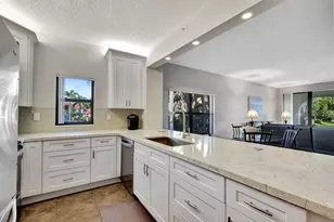 300 Uno Lago Dr, Juno Beach, FL 33408 - Photo 10