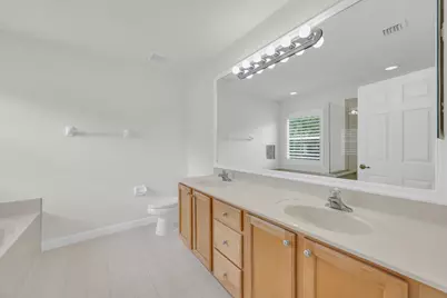 8058 Murano Circle, Palm Beach Gardens, FL 33418 - Photo 22