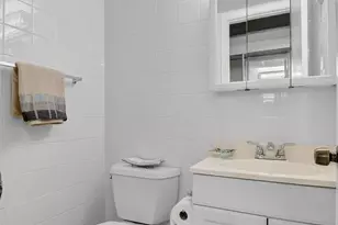 1037 Berkshire B, Deerfield Beach, FL 33442 - Photo 10