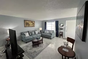 897 Flanders S, Delray Beach, FL 33484 - Photo 4