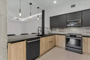 250 NE 3rd Ave, Delray Beach, FL 33444 - Photo 10