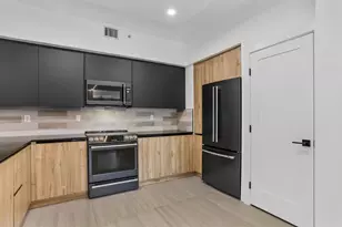 250 NE 3rd Ave, Delray Beach, FL 33444 - Photo 8