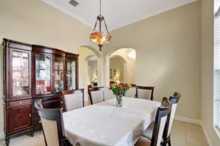 8123 Woodslanding Trail, West Palm Beach, FL 33411 - Photo 10