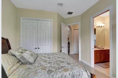 8123 Woodslanding Trail, West Palm Beach, FL 33411 - Photo 24