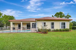 8123 Woodslanding Trail, West Palm Beach, FL 33411 - Photo 38