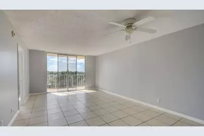 500 Executive Center Drive #5-A, West Palm Beach, FL 33401 - Photo 2