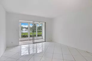 2305 Lucaya Ln, Pompano Beach, FL 33066 - Photo 4