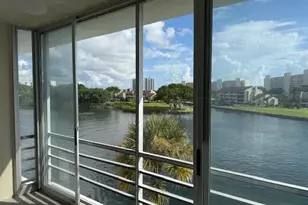 20 Yacht Club Dr, North Palm Beach, FL 33408 - Photo 18