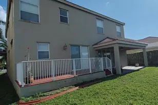 16729 SW 16th St, Pembroke Pines, FL 33027 - Photo 2