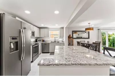 720 N Dixie Highway #303, Lantana, FL 33462 - Photo 2