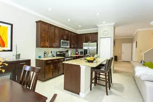 10426 Wellington Parc Dr, Wellington, FL 33449 - Photo 4