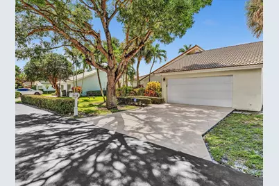 7222 Carmel Court, Boca Raton, FL 33433 - Photo 2