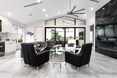 12854 Touchstone Place, Palm Beach Gardens, FL 33418 - Photo 2